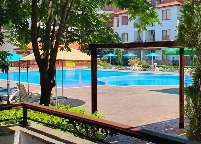 Hotel Family Apolon 2*