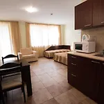 Family Apolon Хотел