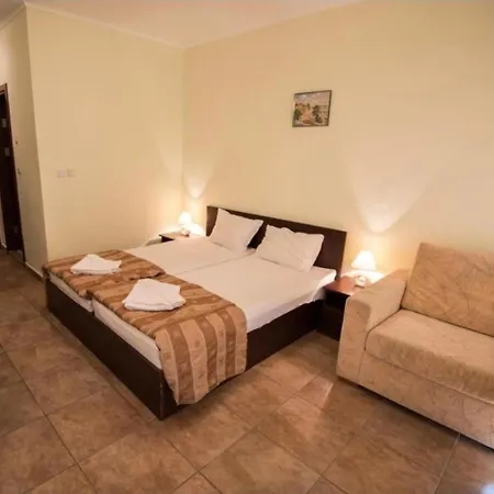 Family Apolon 酒店