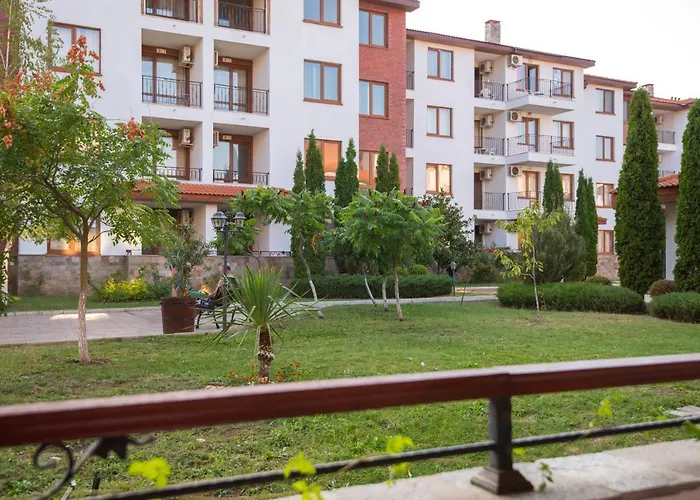 Family Apolon 酒店 2*