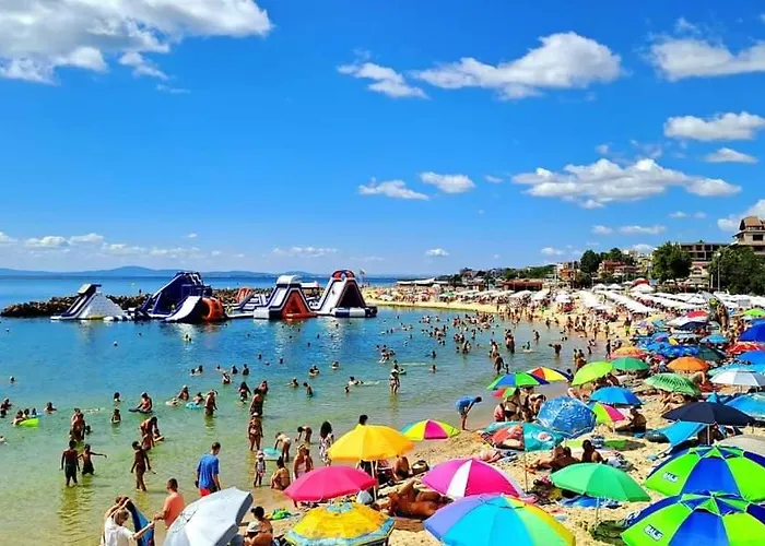 Family Apolon فندق 2*