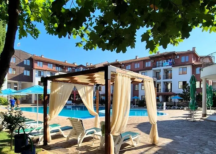 酒店 Family Apolon 内塞伯尔