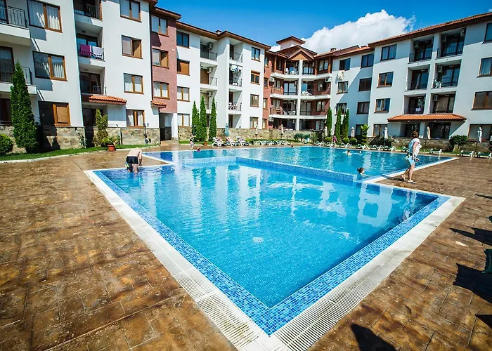 Hotel Family Apolon 2*